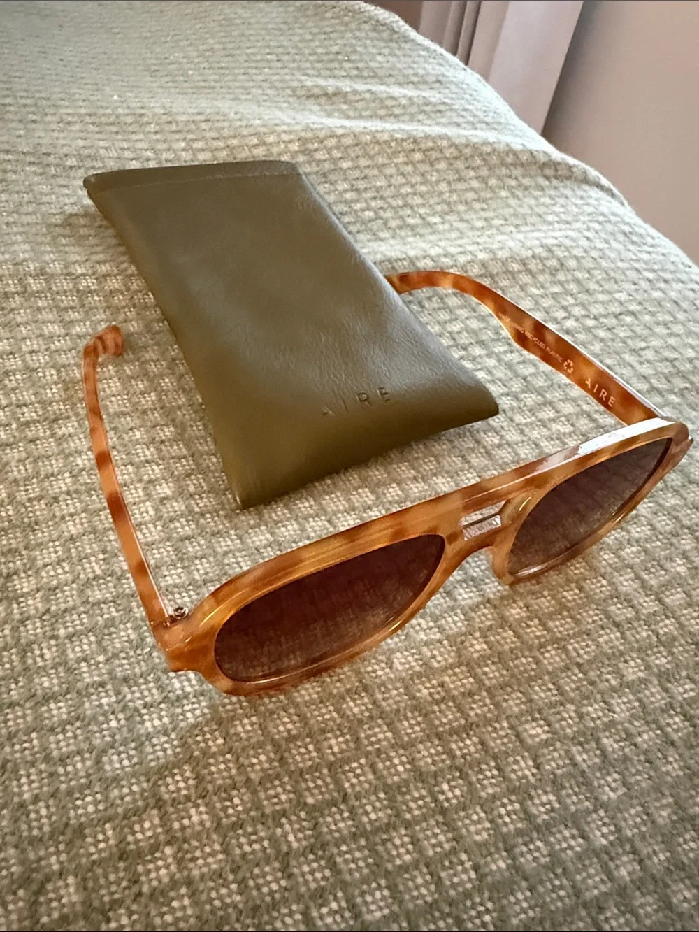 AIRE Brown Tortoiseshell Women's Sunglasses with Gradient Lenses